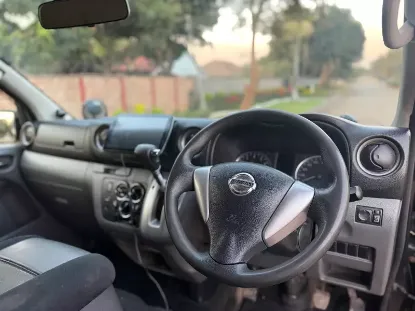 Picture of Nissan NV350 2016