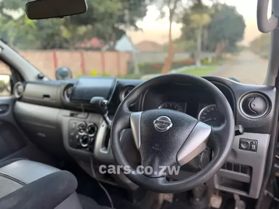 Picture of Nissan NV350 2016