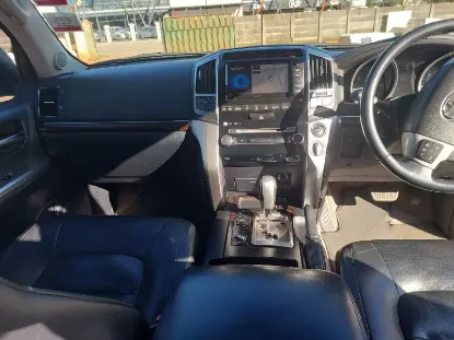 Picture of Toyota Land Cruiser 2013