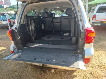 Picture of Toyota Land Cruiser 2013