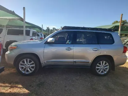 Picture of Toyota Land Cruiser 2013