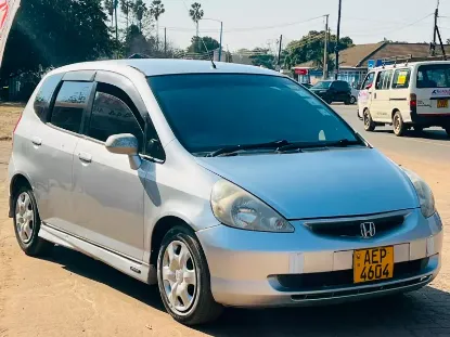 Picture of Honda Fit 2002