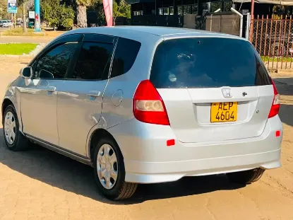Picture of Honda Fit 2002