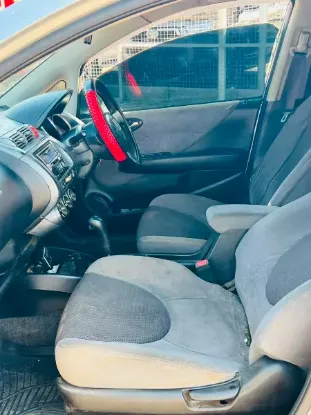 Picture of Honda Fit 2002
