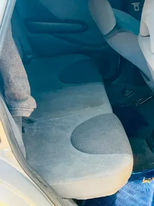 Picture of Honda Fit 2002