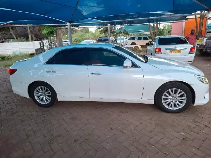 Picture of Toyota Mark x 2017