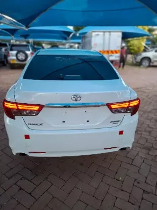 Picture of Toyota Mark x 2017