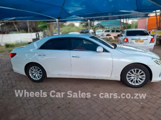 Picture of Toyota Mark x 2017