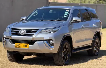 Picture of Toyota Fortuner 2017
