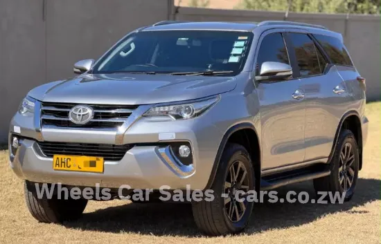 Picture of Toyota Fortuner 2017