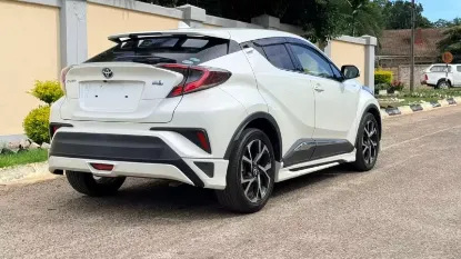 Picture of Toyota C-HR 2017