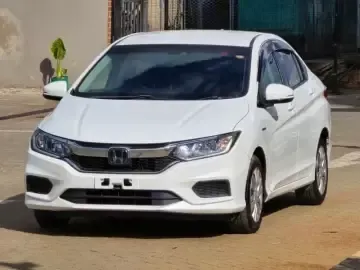 Picture of Honda Grace 2018