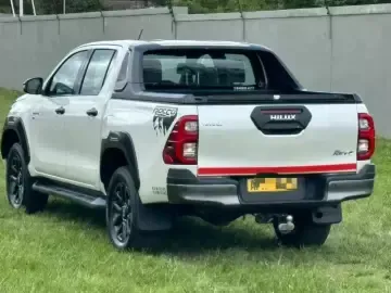 Picture of Toyota Hilux 2022