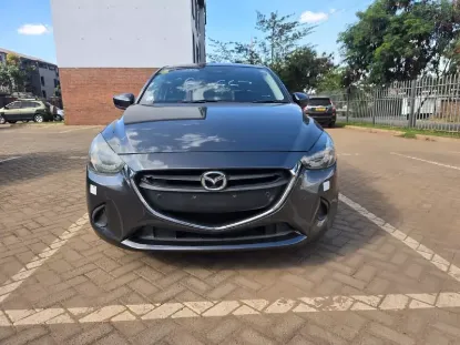 Picture of Mazda Demio 2017