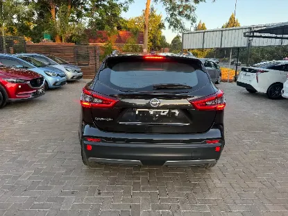 Picture of Nissan Qashqai 2020
