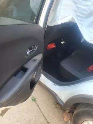 Picture of HONDA VEZEL WRECK FOR SALE (WHITE)