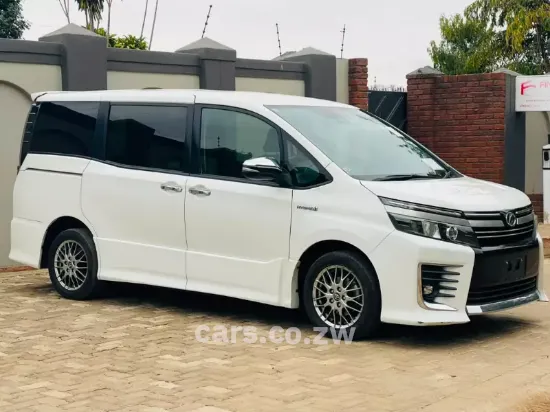 Picture of Toyota Voxy 2018
