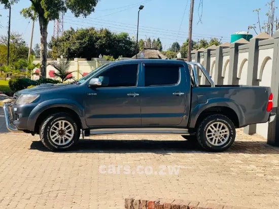 Picture of Toyota Hilux 2014