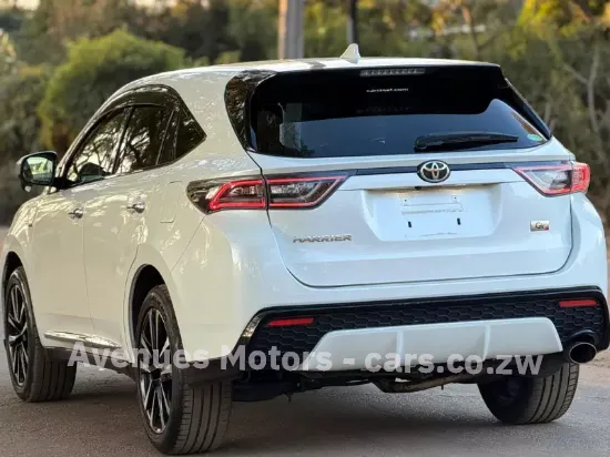 Picture of Toyota Harrier 2016