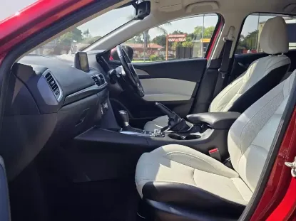 Picture of Mazda Axela 2017