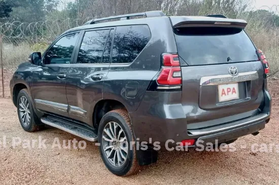 Picture of Toyota Prado 2017