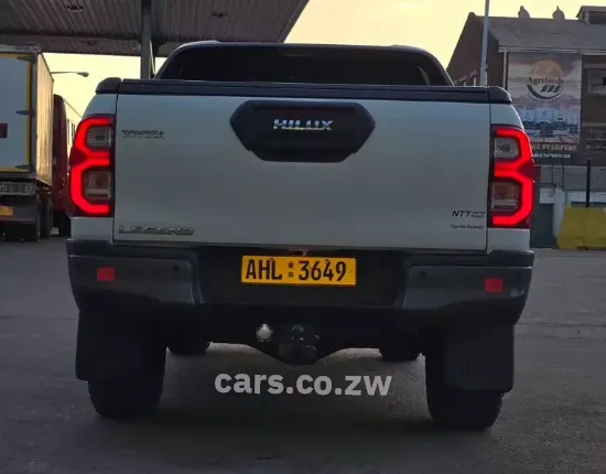 Picture of Toyota Hilux 2021
