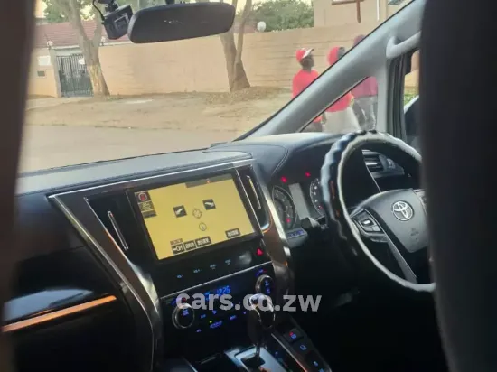 Picture of Toyota Alphard 2017