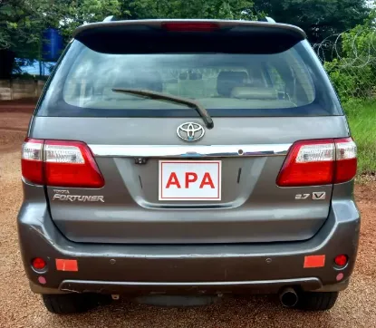 Picture of Toyota Fortuner 2009