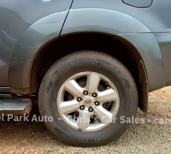 Picture of Toyota Fortuner 2009