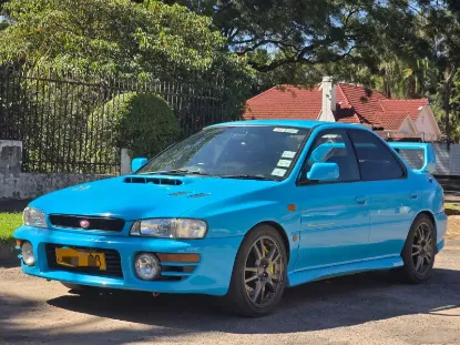 Picture of Subaru 1996