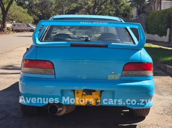 Picture of Subaru 1996
