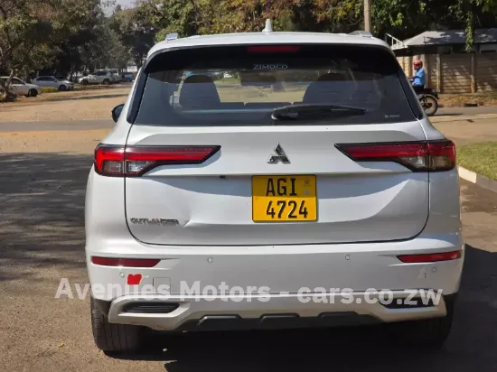 Picture of Mitsubishi Outlander 2022