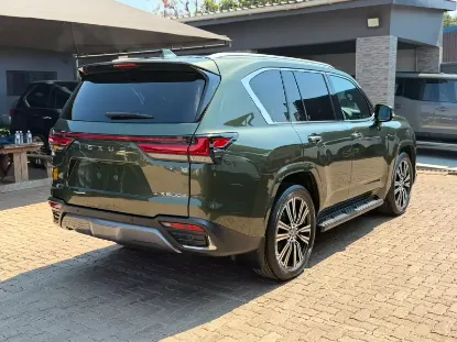 Picture of Lexus LX 2026