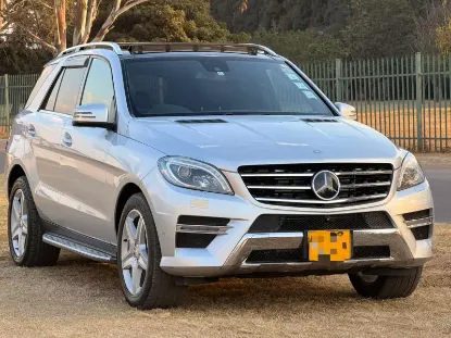 Picture of Mercedes Benz ML-Class 2015
