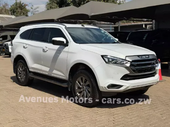 Picture of Isuzu Mu-X 2021