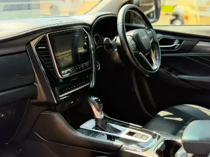 Picture of Isuzu Mu-X 2021