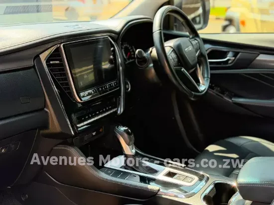 Picture of Isuzu Mu-X 2021