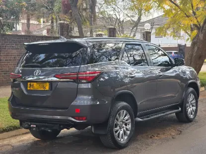 Picture of Toyota Fortuner 2021