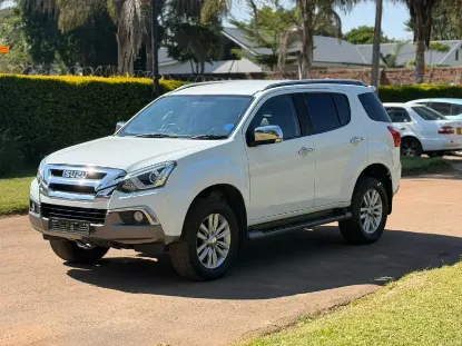 Picture of Isuzu Mu-X 2019