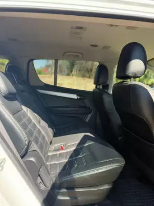 Picture of Isuzu Mu-X 2019