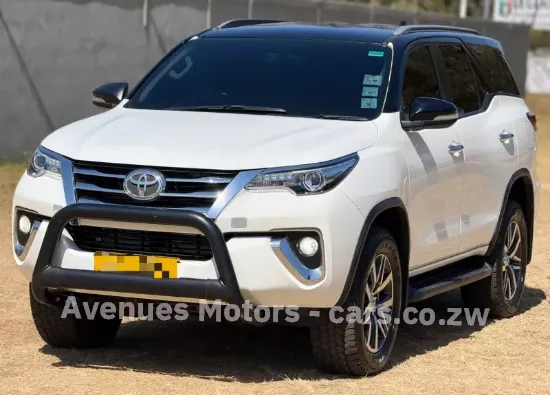 Picture of Toyota Fortuner 2017