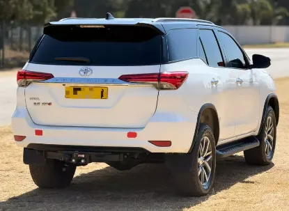 Picture of Toyota Fortuner 2017