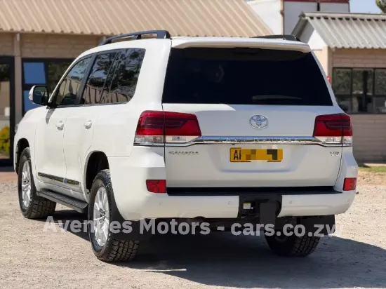 Picture of Toyota Land Cruiser 2019