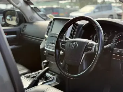 Picture of Toyota Land Cruiser 2019