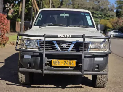 Picture of Nissan Patrol 1998