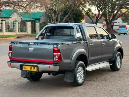 Picture of Toyota Hilux 2013