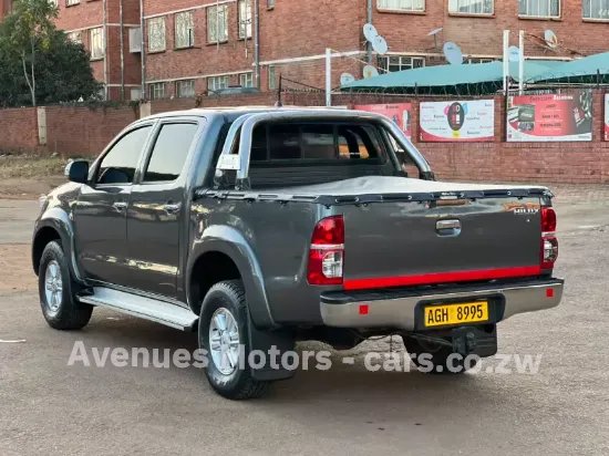 Picture of Toyota Hilux 2013