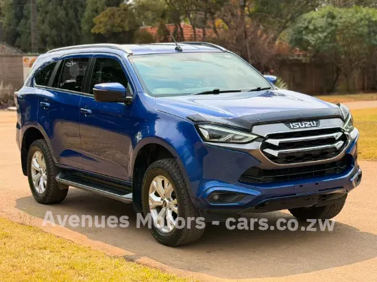 Picture of Isuzu Mu-X 2023