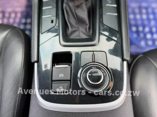 Picture of Isuzu Mu-X 2023