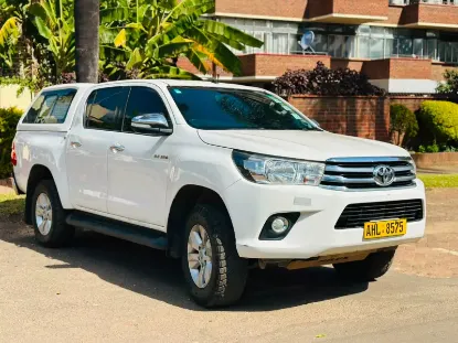 Picture of Toyota Hilux 2017